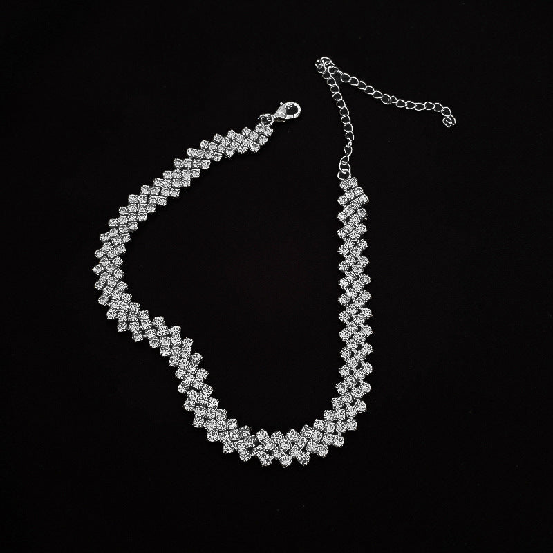 Timeless Sparkle – Silver Rhinestone Clavicle Chain Necklace